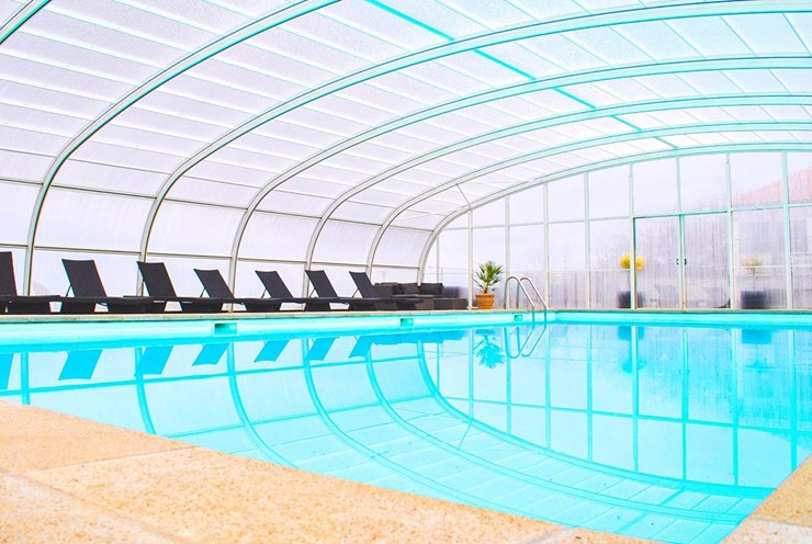 Storløkke Feriepark har en skøn overdækket pool