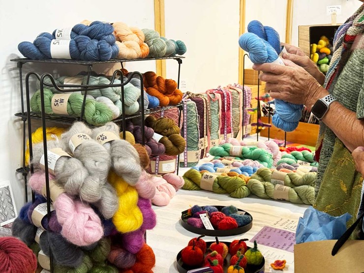 Masser af flotte garner var at finde igen i 2024