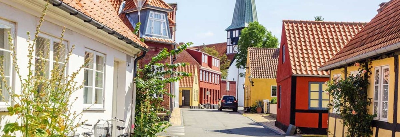 Roenne Kirke Storegade Web