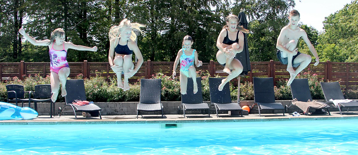 Swimmingpool Gruppeferie Med Børn