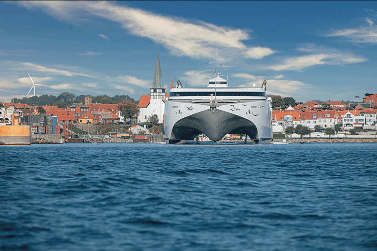 Fra København til Bornholm tager det kun 3 timer med hurtigfærgen fra Sverige
